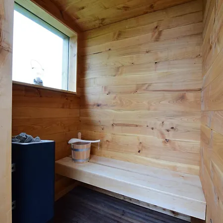 Holiday home Tranquil In *