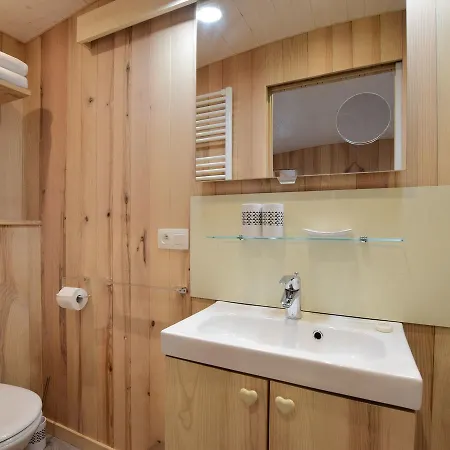Holiday home Quaint Mobile With Sauna In